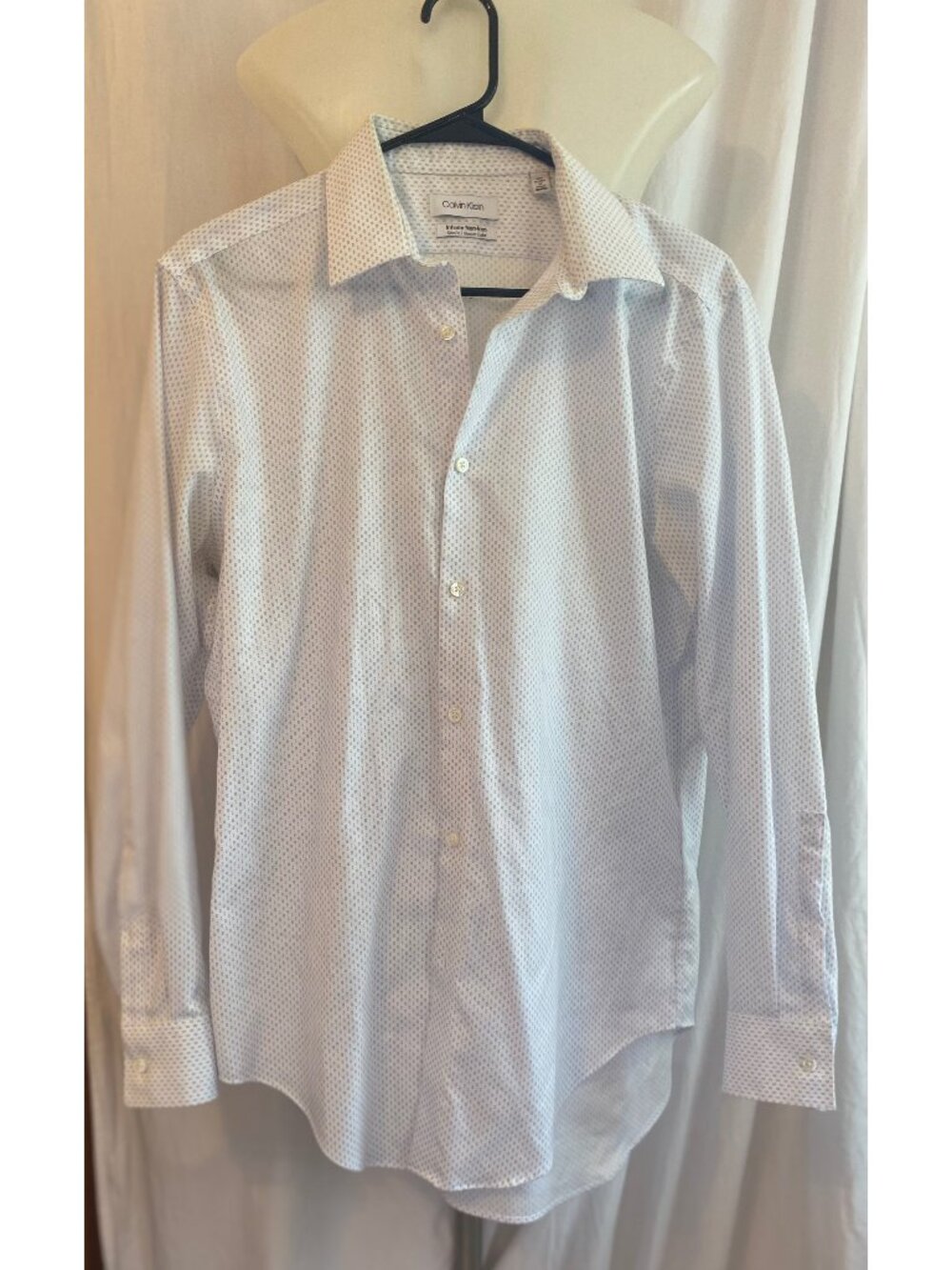 Calvin Klein White And Blue Pattern Slim Men's Button Down Shirt 15.5/33